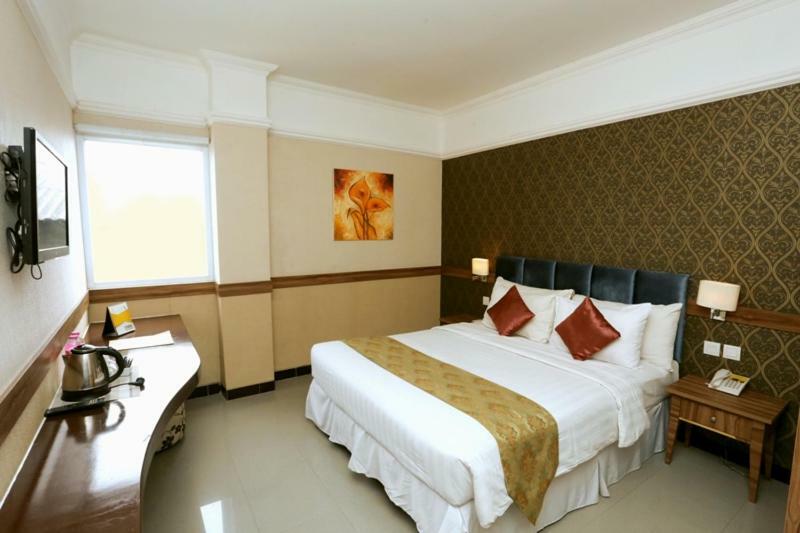 Amarelo Hotel Solo Exterior photo