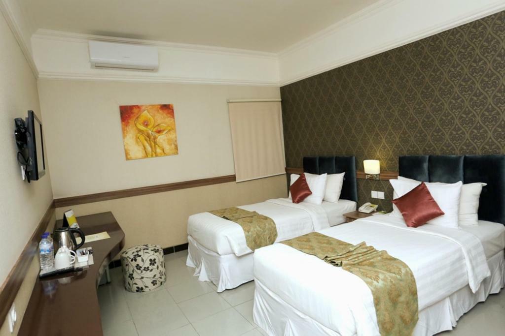 Amarelo Hotel Solo Exterior photo