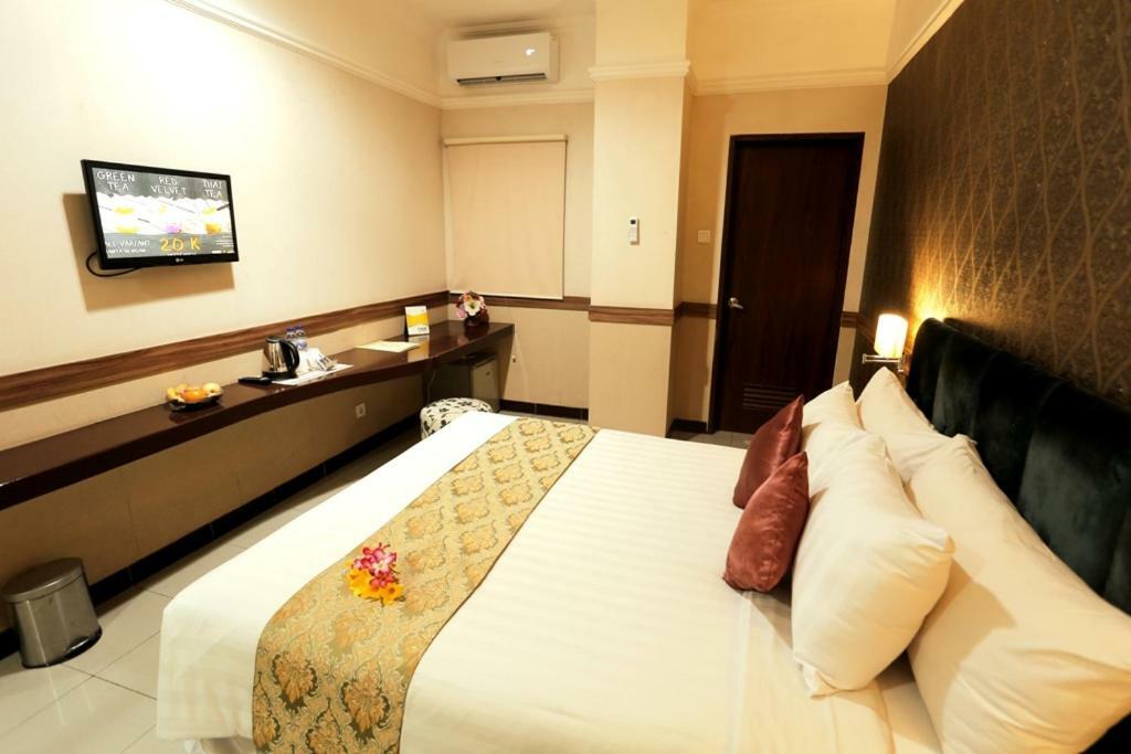 Amarelo Hotel Solo Exterior photo